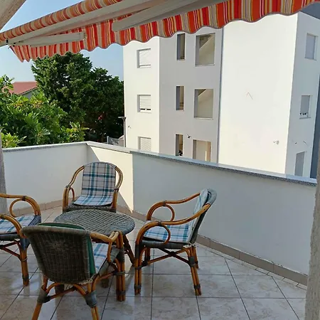 In - Insel 27803 Apartamento